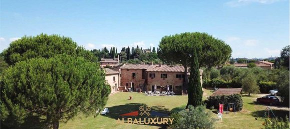 7 bedrooms Villa in Siena, Italy No. 196617 46