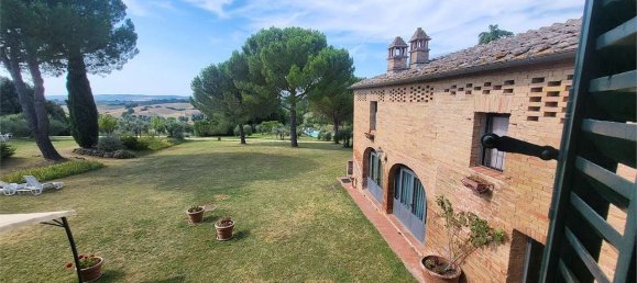 7 bedrooms Villa in Siena, Italy No. 196617 15