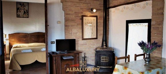 7 bedrooms Villa in Siena, Italy No. 196617 25