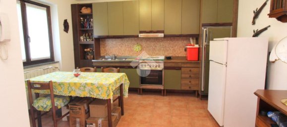 3 bedrooms Villa in Nerviano, Italy No. 353080 7