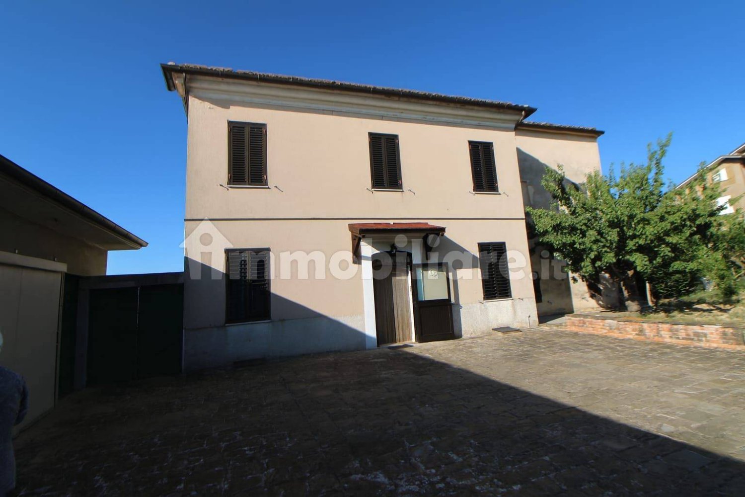 5 bedrooms Villa in Rosora, Italy No. 260225