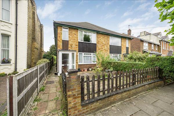 2 bedrooms Apartment in London, United Kingdom No. 7226