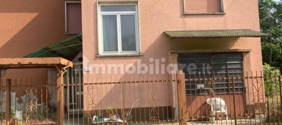 5 bedrooms Villa in Gallarate, Italy No. 274659 3