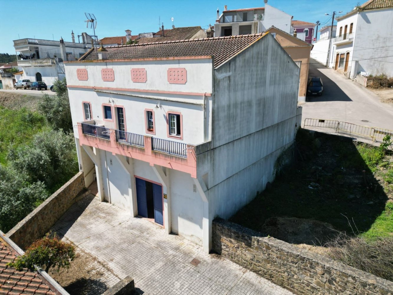 Bâtiment à Silves, Portugal 1227m² No. 261538