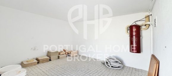 3 bedrooms Villa in Sesimbra, Portugal No. 135282 5