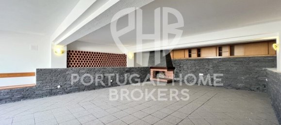 3 bedrooms Villa in Sesimbra, Portugal No. 135282 8