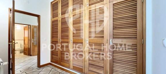 3 bedrooms Villa in Sesimbra, Portugal No. 135282 3