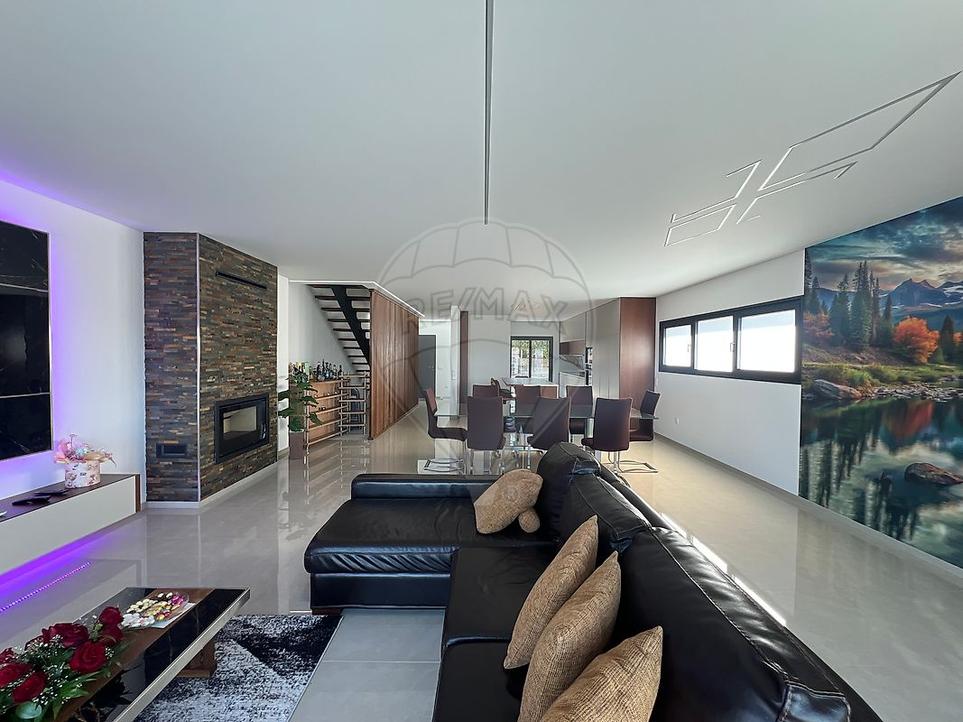 4 bedrooms House in Lousada, Portugal No. 243959