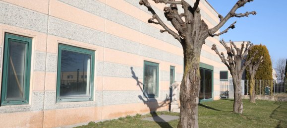 1397m² Warehouse in Brenna, Italy No. 228367 15