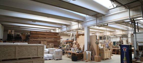 1397m² Warehouse in Brenna, Italy No. 228367 9