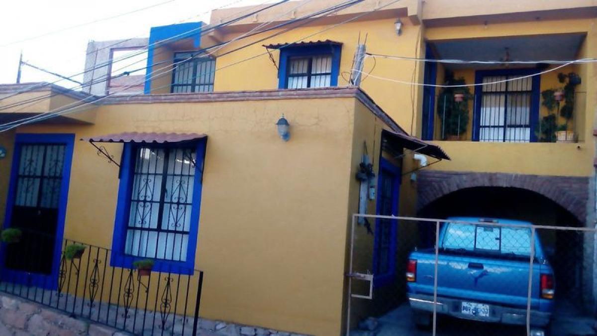 Casa de 4 dormitorios en Guanajuato, Mexico No. 160376