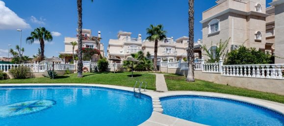 3 bedrooms Villa in Alicante, Spain No. 13207 5