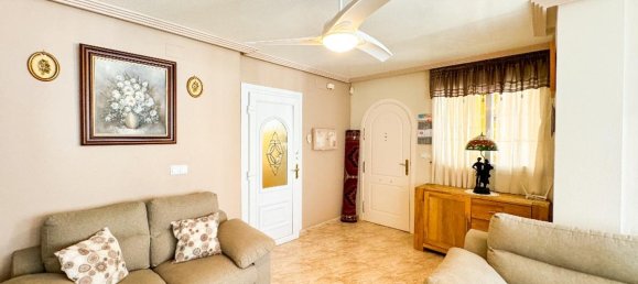 3 bedrooms Villa in Alicante, Spain No. 13207 10