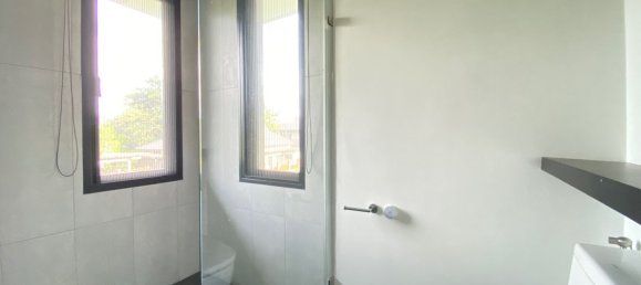 4 bedrooms House in Chiang Mai, Thailand No. 26949 3