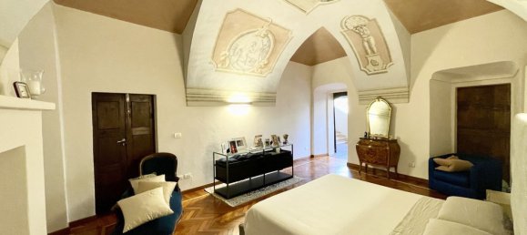 Вилла с 8 комнатами в Кунео, Италия № 260617 19