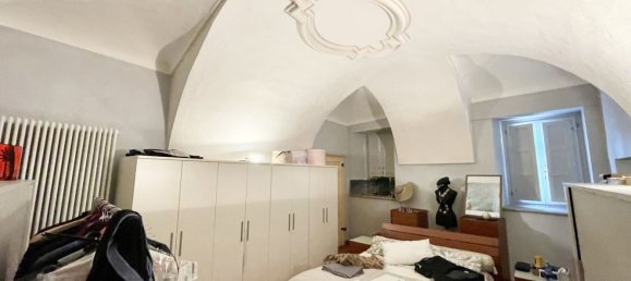 Вилла с 8 комнатами в Кунео, Италия № 260617 20