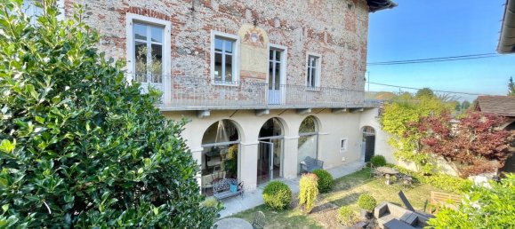 Вилла с 8 комнатами в Кунео, Италия № 260617 10