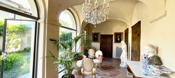 Вилла с 8 комнатами в Кунео, Италия № 260617 13