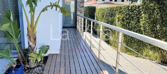 4 bedrooms Villa in Cascais, Portugal No. 125564 15