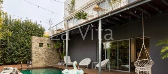 4 bedrooms Villa in Cascais, Portugal No. 125564 2