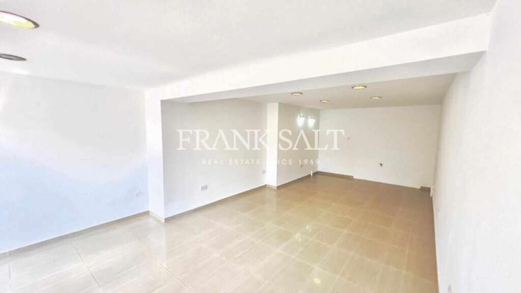 Loja em Zabbar, Malta N.º 13643