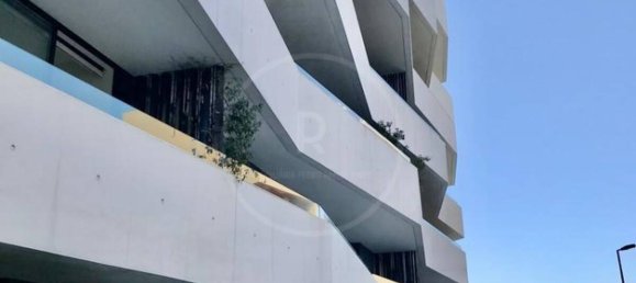 3 bedrooms Apartment in Porto, Portugal No. 132218 16