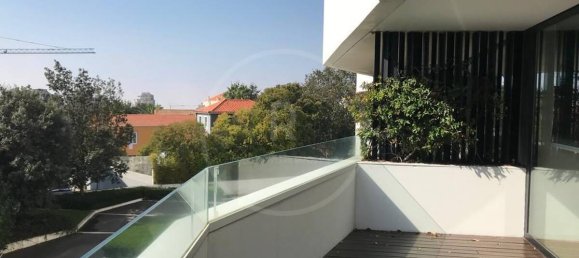 3 bedrooms Apartment in Porto, Portugal No. 132218 4