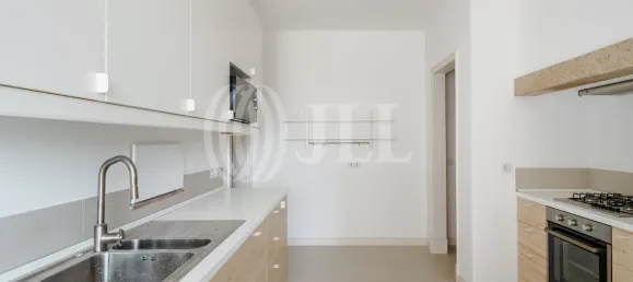 4 Schlafzimmer Wohnung in Lisbon, Portugal, Nr. 90113 8