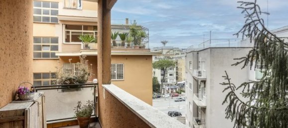 4 bedrooms Apartment in Rome, Italy No. 29068 19