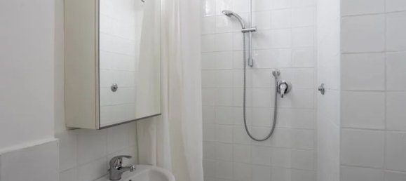 4 bedrooms Apartment in Rome, Italy No. 29068 21