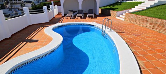 Villa de 3 dormitorios en Caleta de Vélez, Spain No. 60741 3