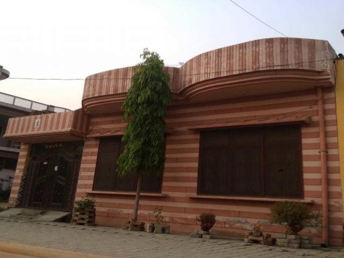 3 bedrooms House in Ghaziabad, India No. 16078