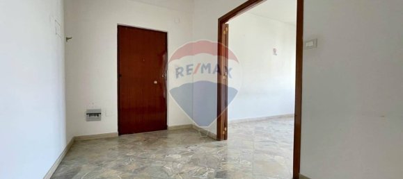 3 bedrooms Apartment in Palermo, Italy No. 328603 2