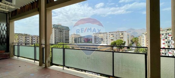 3 bedrooms Apartment in Palermo, Italy No. 328603 8