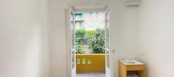 Квартира с 2 комнатами в Санремо, Италия № 229017 14