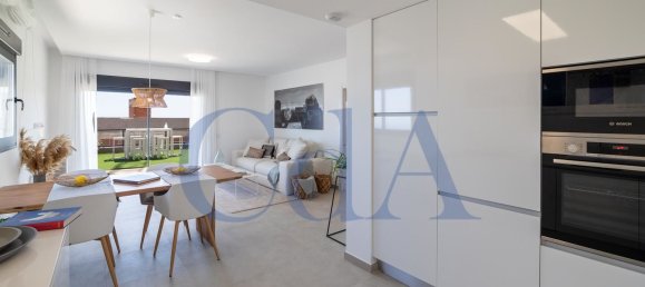 Apartamento de 3 dormitorios en Santa Pola, Spain No. 5516 7