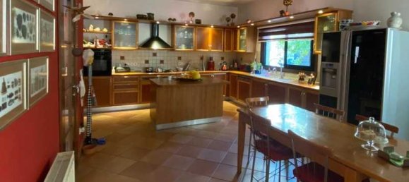 Imóvel comercial T4 em Germasogeia, Cyprus N.º 20810 3