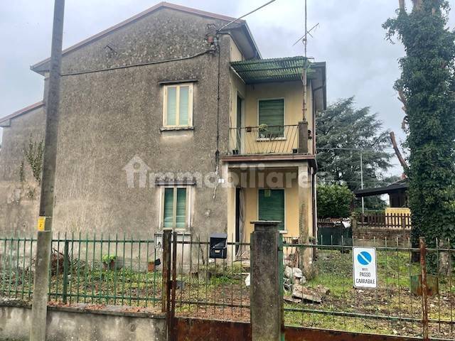 2 bedrooms Villa in Verona, Italy No. 117100