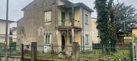 2 bedrooms Villa in Verona, Italy No. 117100 2