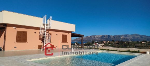 6 rooms Villa in Balestrate, Italy No. 147574 3