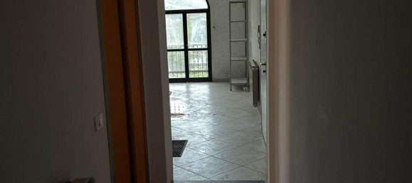 3 rooms Apartment in Castelfranco Piandiscò, Italy No. 73251 7