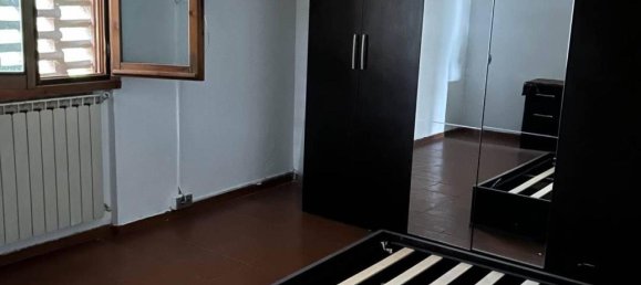 3 rooms Apartment in Castelfranco Piandiscò, Italy No. 73251 4