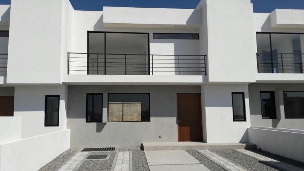 3 bedrooms House in Queretaro, Mexico No. 147927