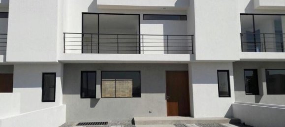 3 bedrooms House in Queretaro, Mexico No. 147927 2
