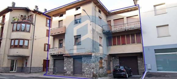 8-salle Maison à Malegno, Italy No. 145022 8