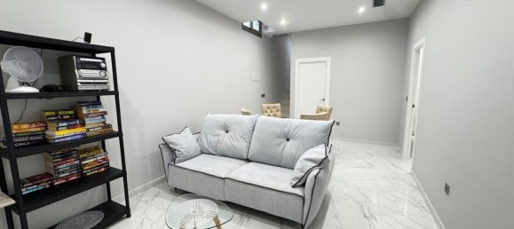 4 bedrooms Villa in Alicante, Spain No. 176055 19