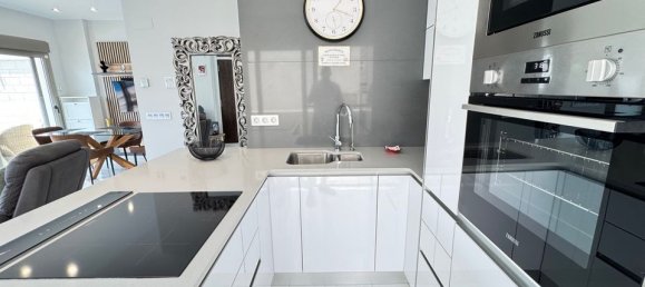 4 bedrooms Villa in Alicante, Spain No. 176055 9