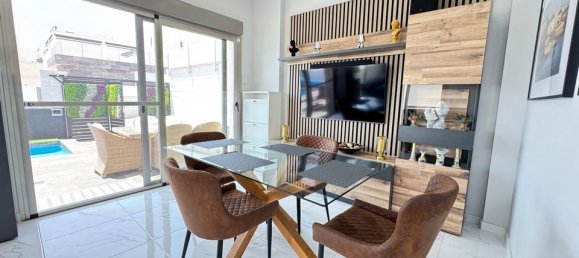 4 bedrooms Villa in Alicante, Spain No. 176055 7