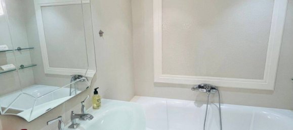 Квартира с 2 спальнями в Кап-д’Ай, Франция № 325824 13