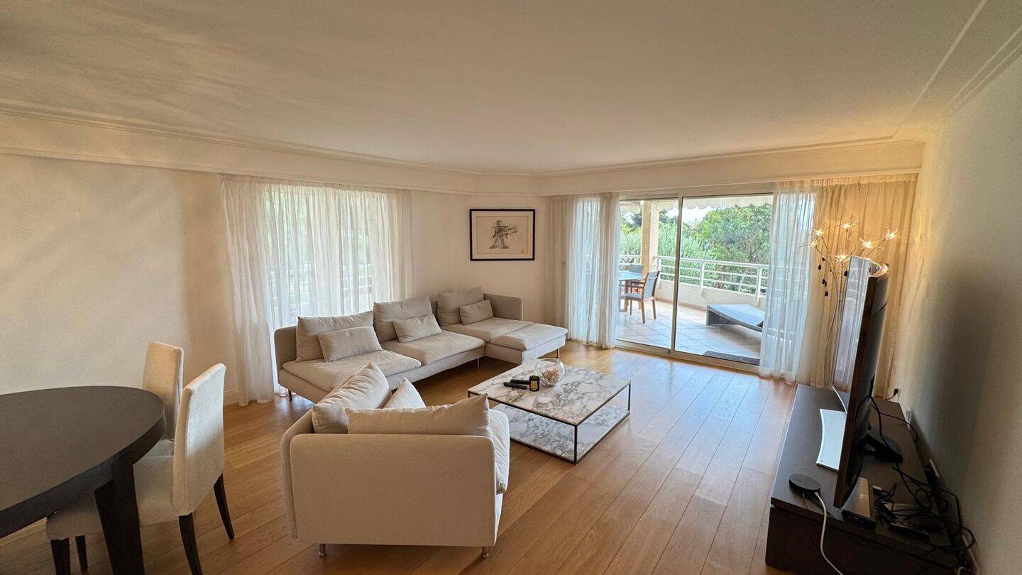 Квартира с 2 спальнями в Кап-д’Ай, Франция № 325824